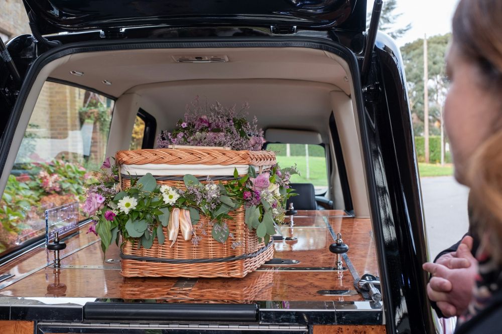 Transport of deceased persons