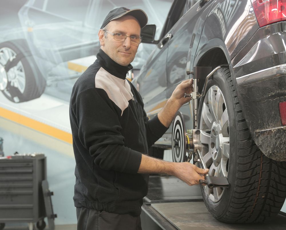 tyre replacement in Örebro