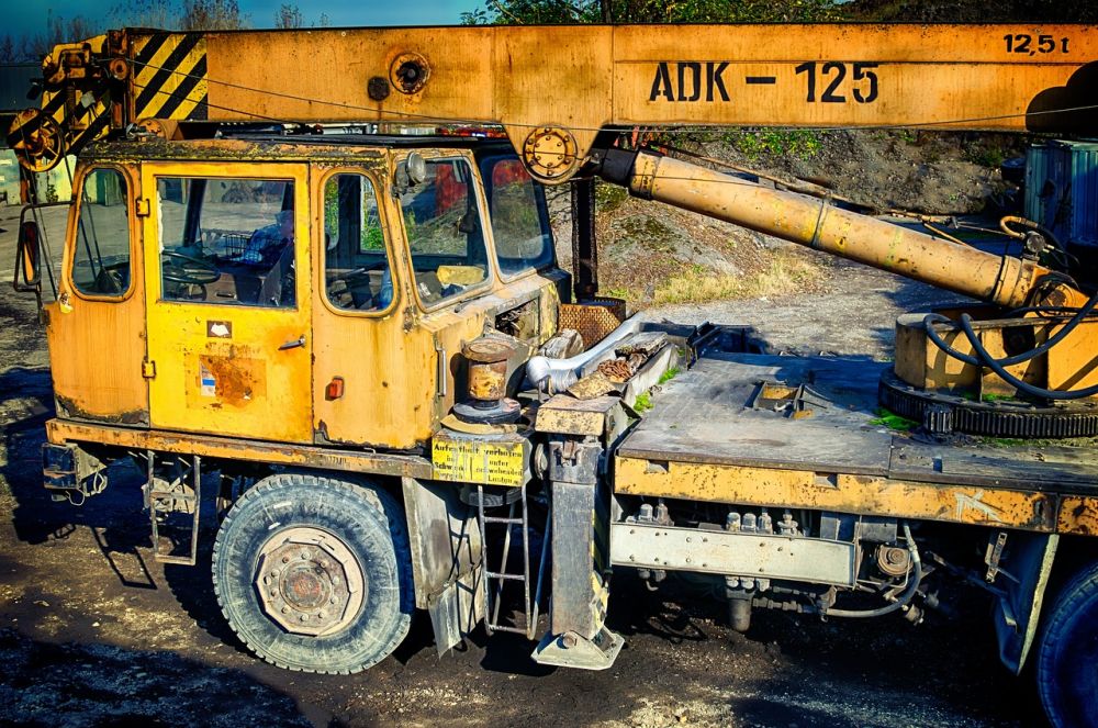 hire crane truck skövde