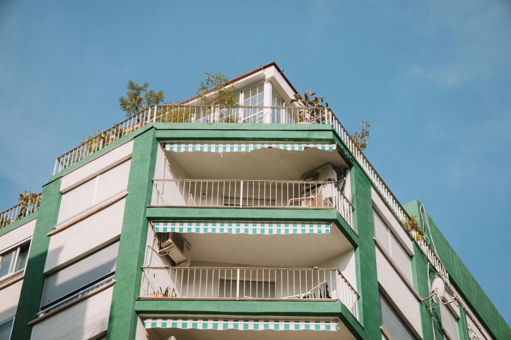 awnings in Örebro
