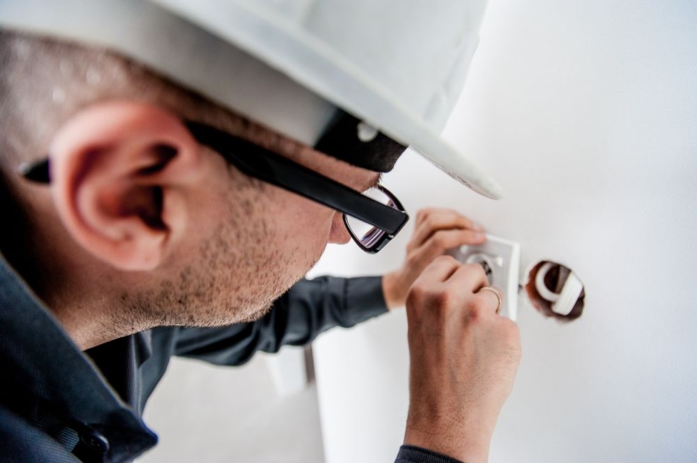 Electrician, Huddinge