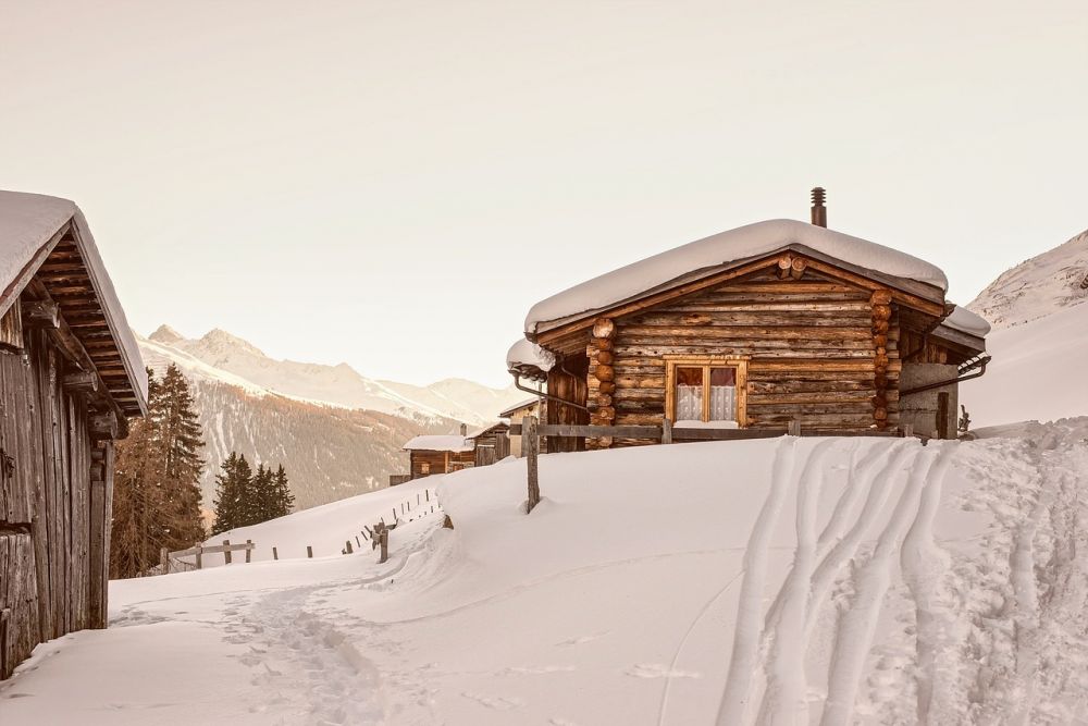 building log houses