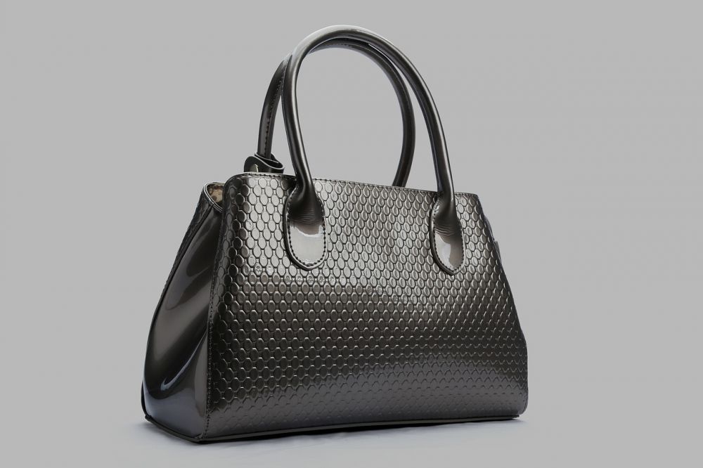whisper purse