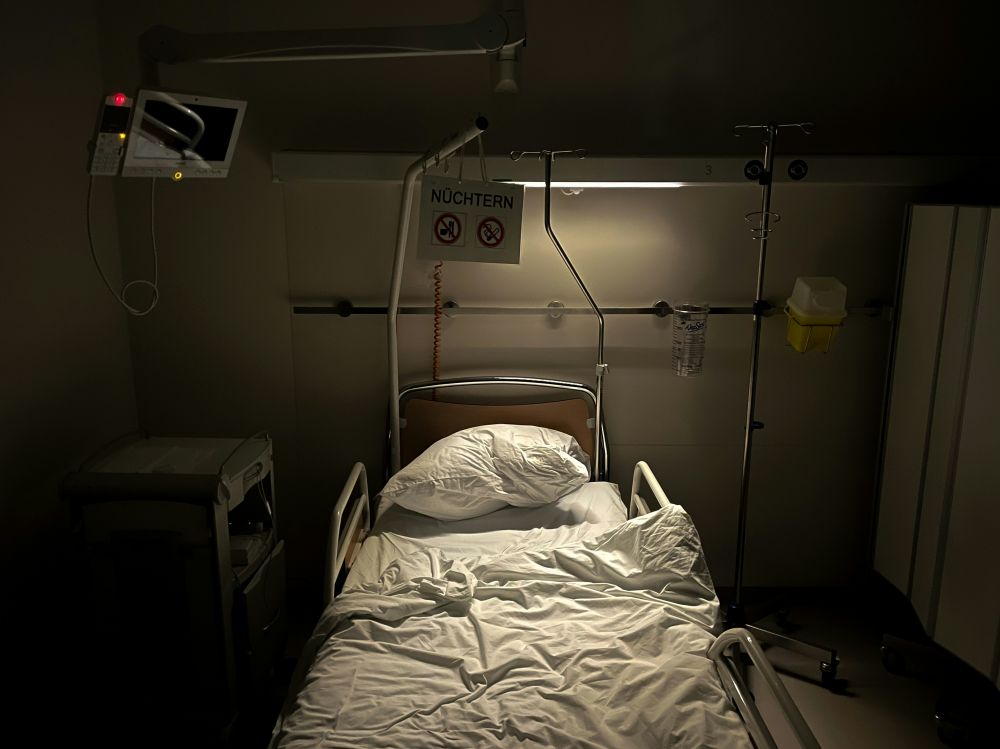 Hospital bed