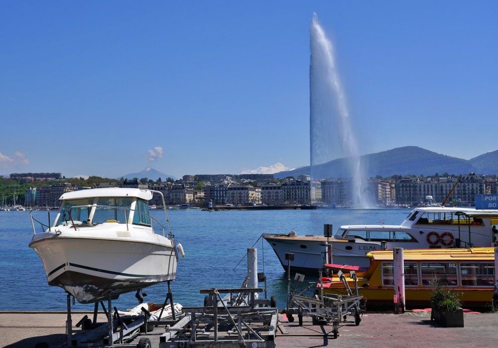 boat repair shop