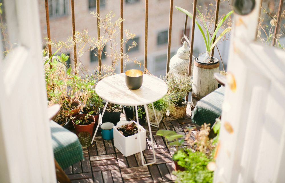 build balcony condominium