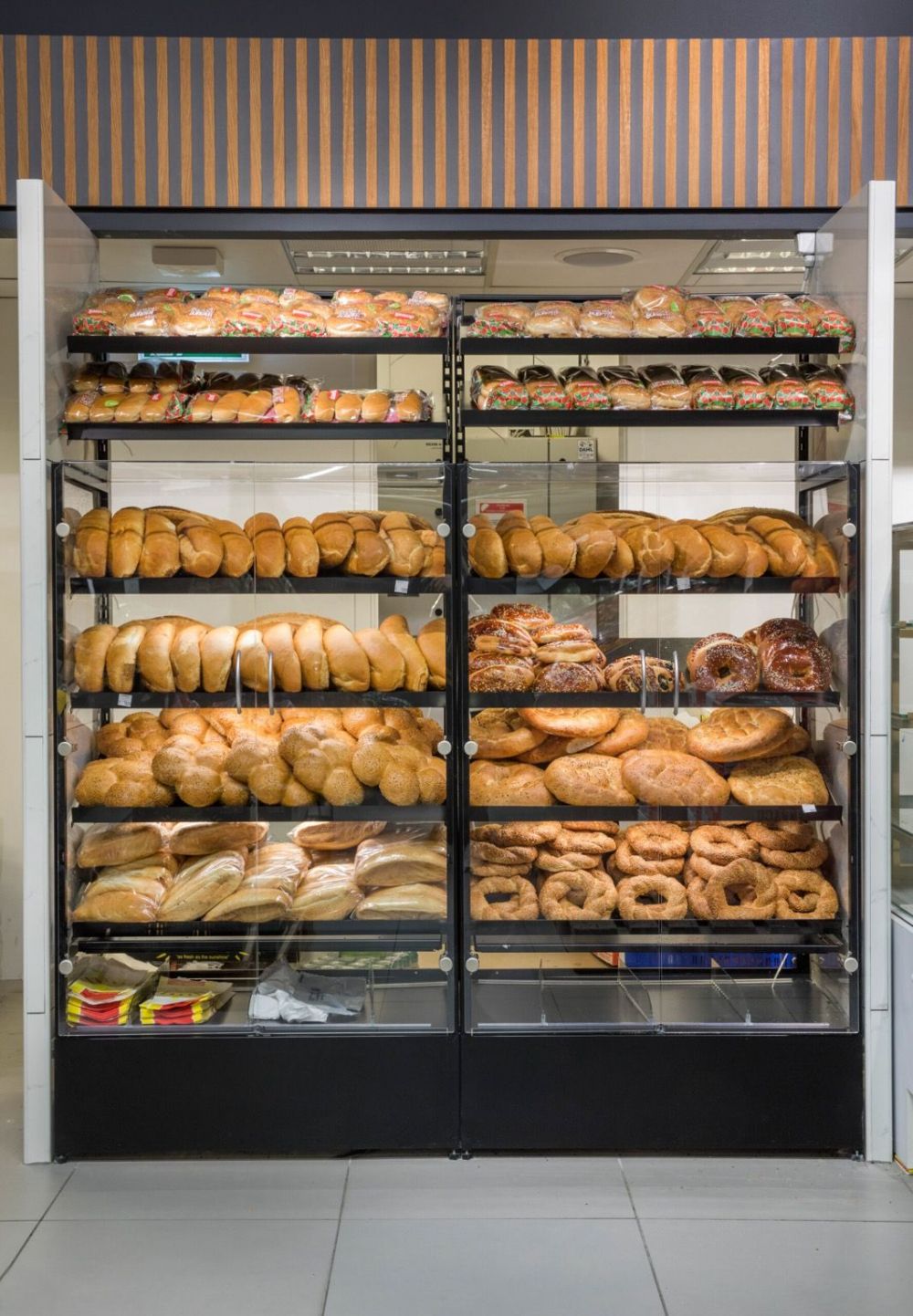 Bread interiors