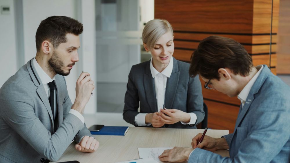 Commercial lawyer