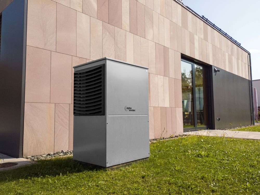 Air to air heat pump ystad