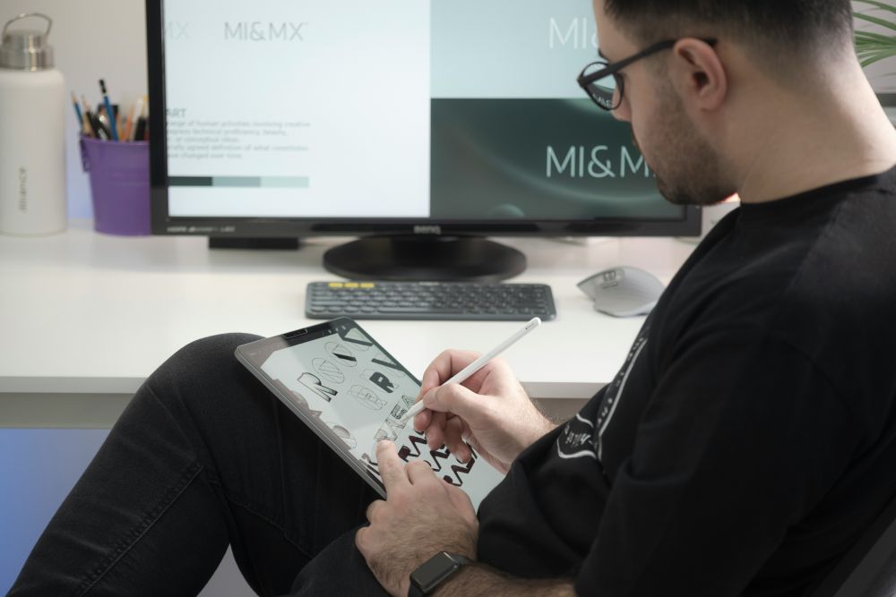 Freelance grafisk designer