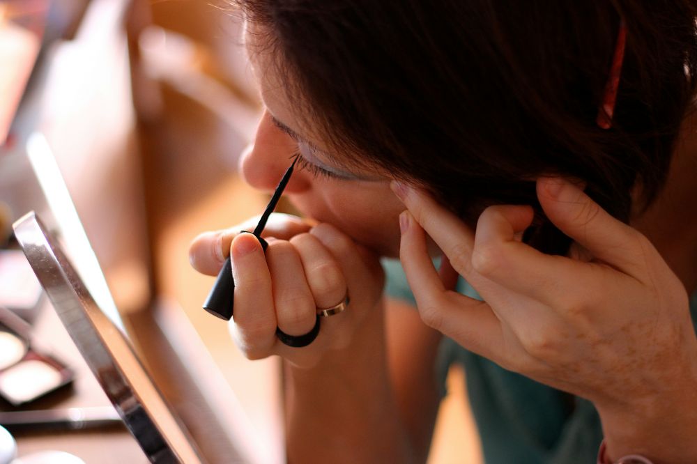 Hur du skapar den perfekta cat-eye looken med eyeliner