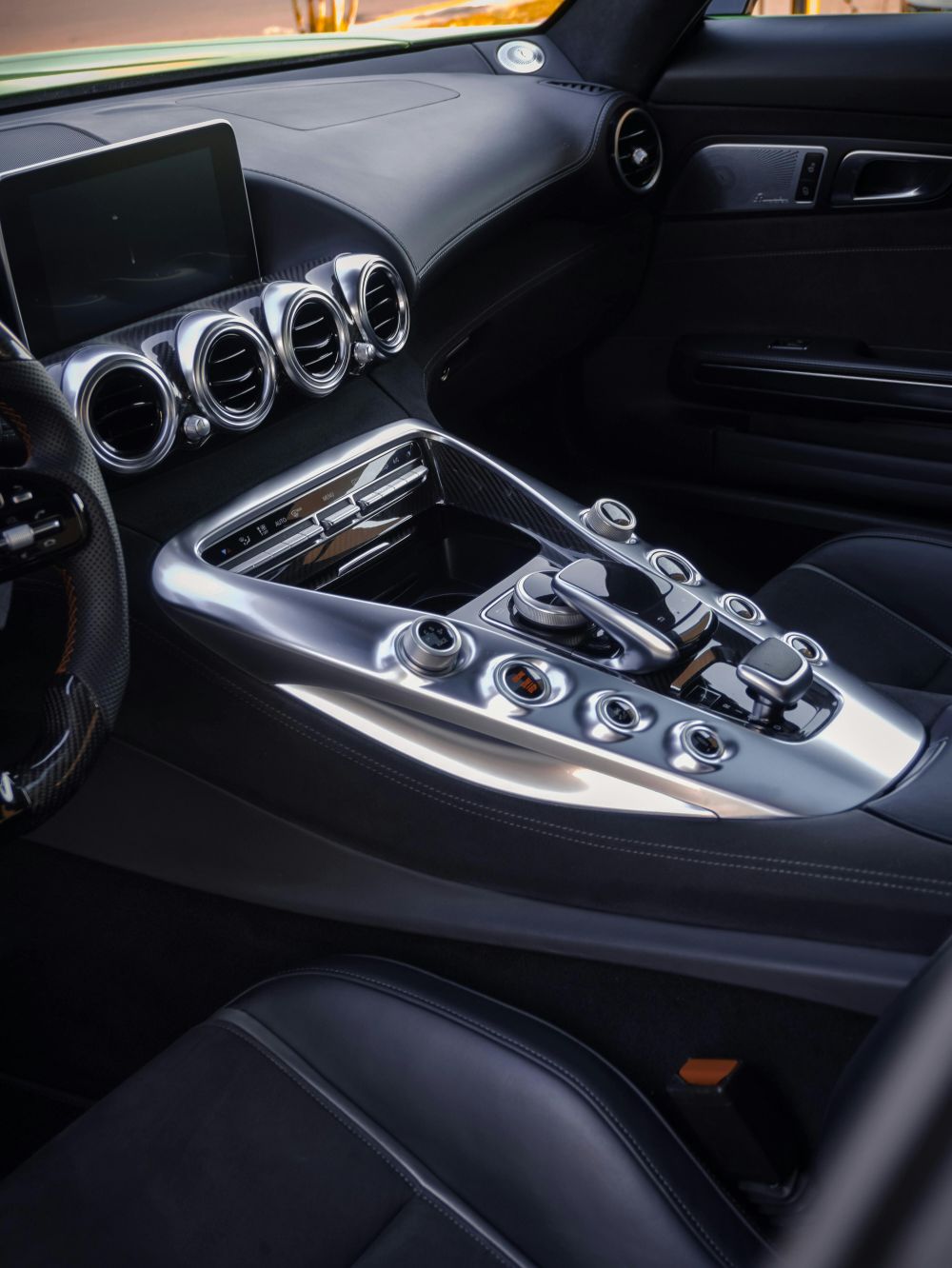 Bilunderh&aring;ll & Service