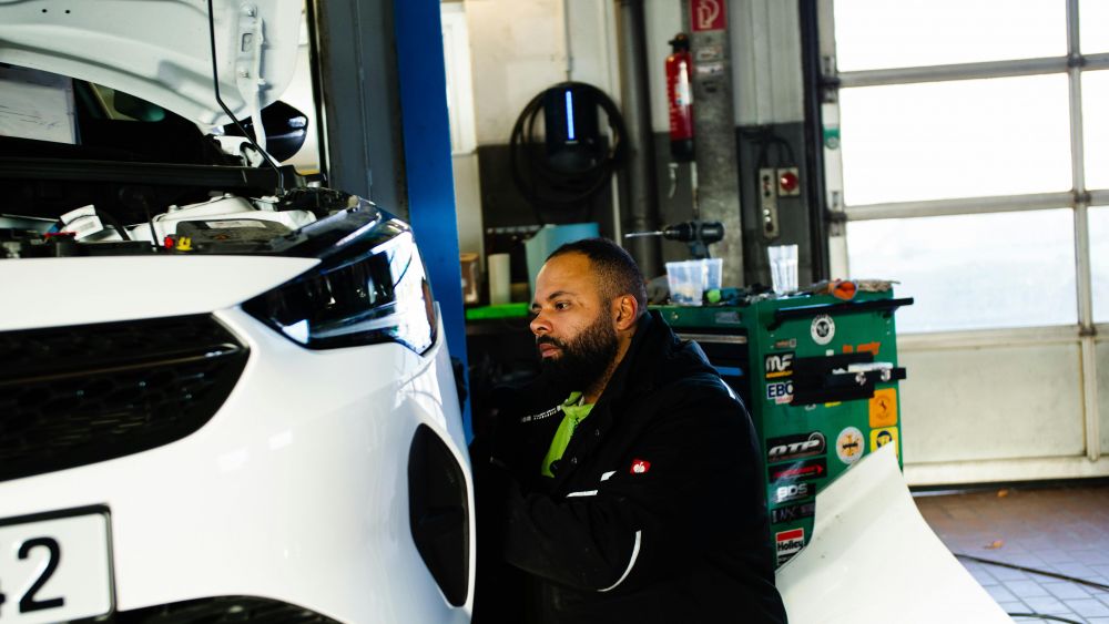 Bilunderh&aring;ll & Service