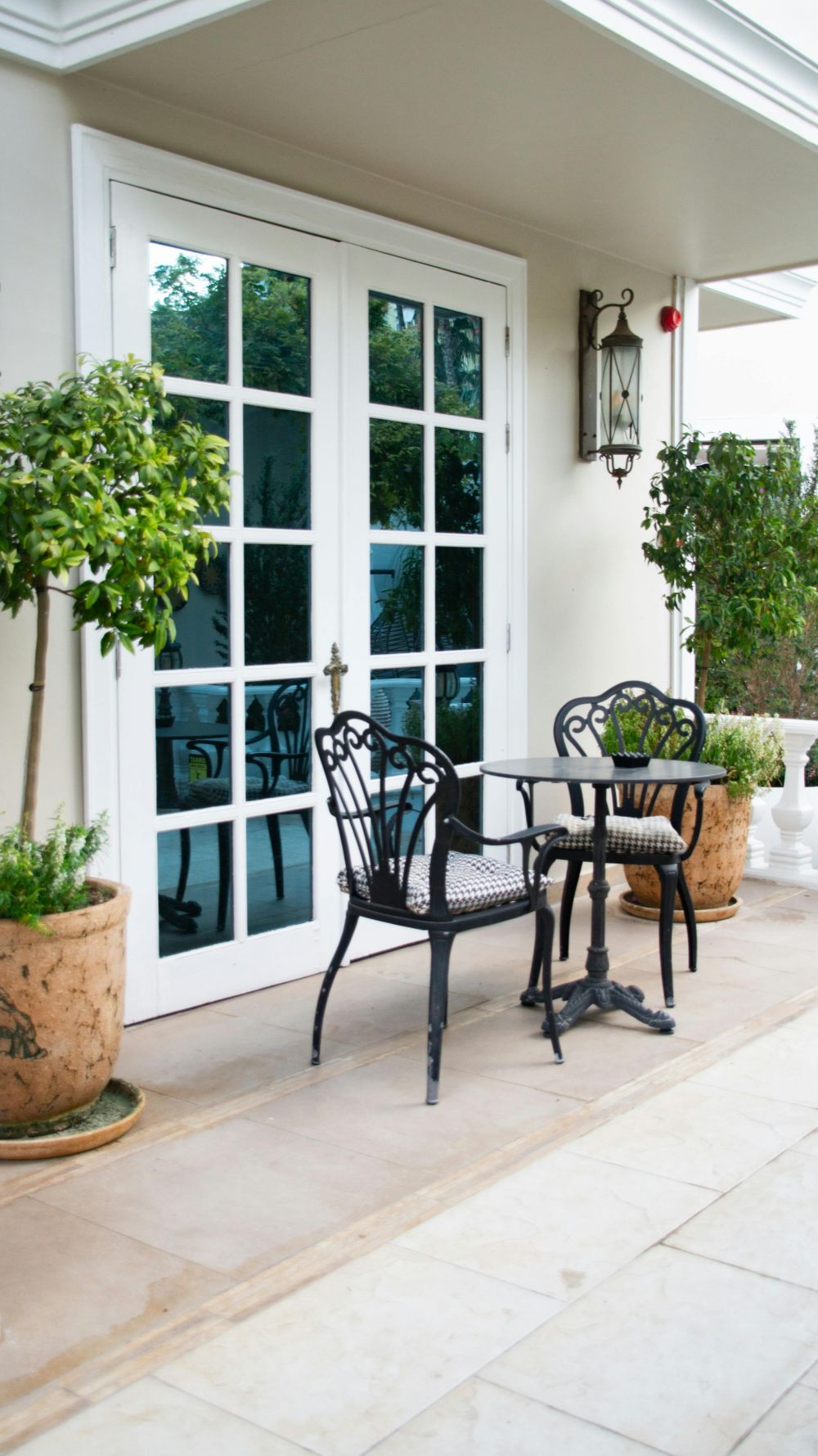 landscaping a garden in enköping