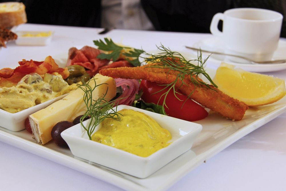 sm&oslash;rrebr&oslash;d &Aring;lborg