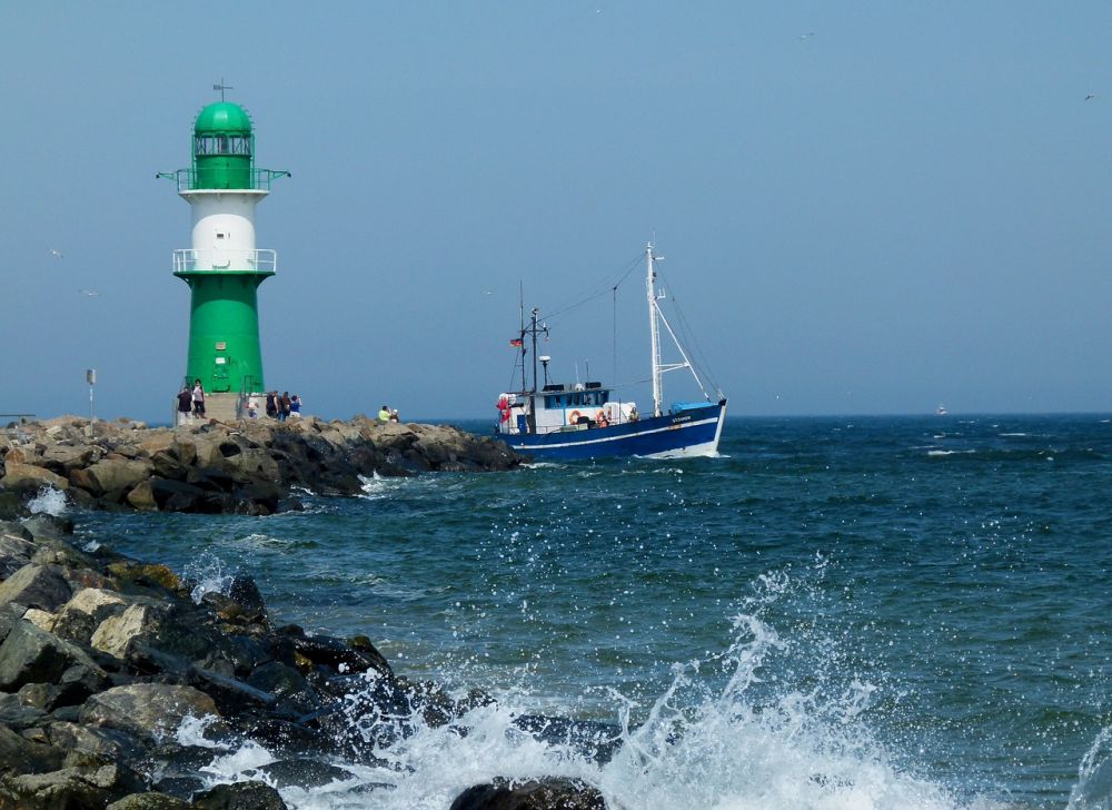 boat to sandy harbour