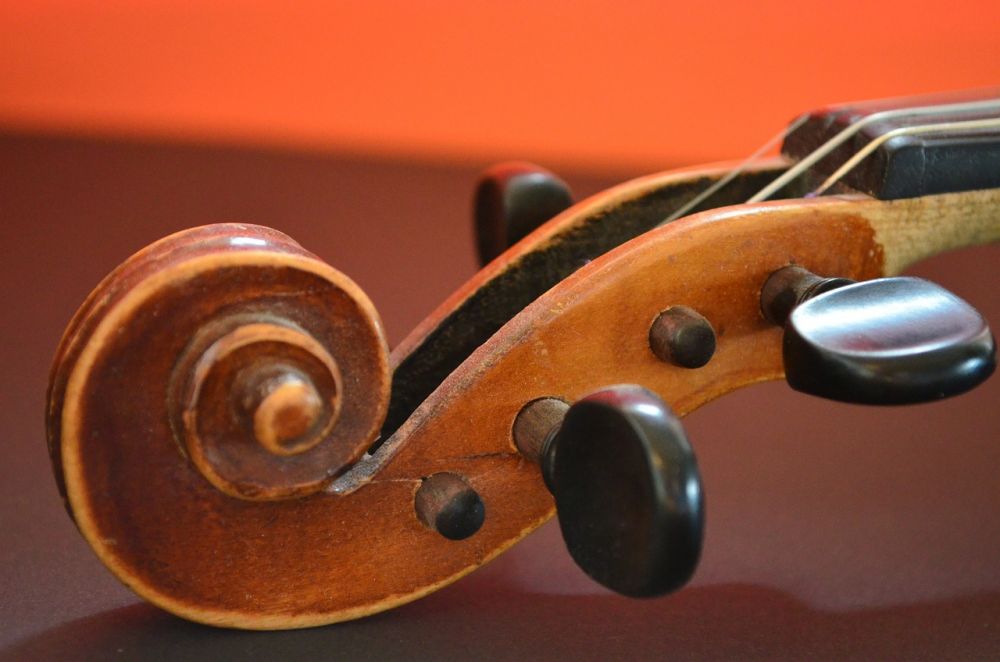 Violinbygger