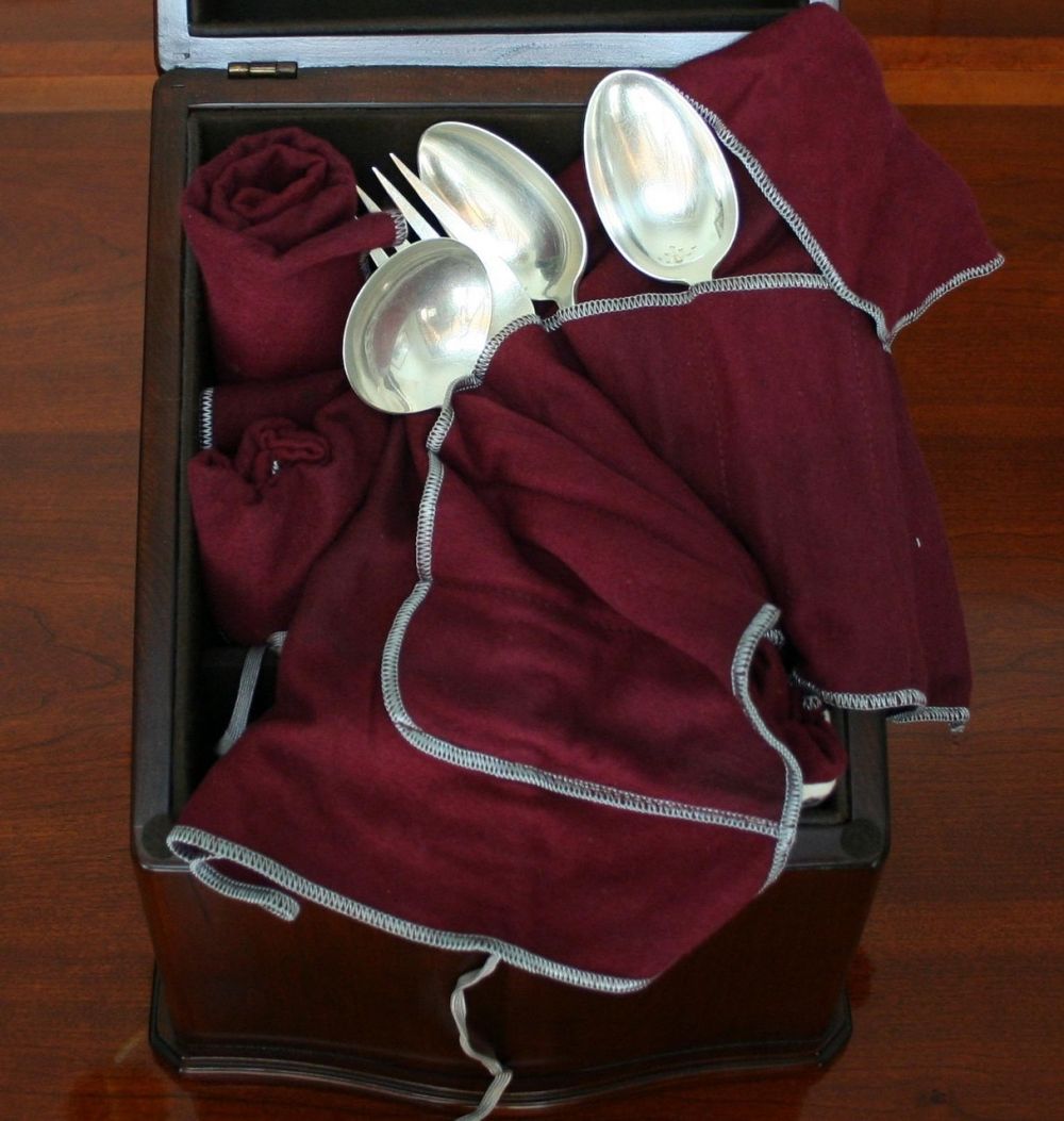 wooden kitchen utensils