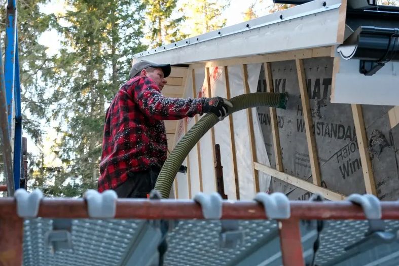 Loose wool insulation