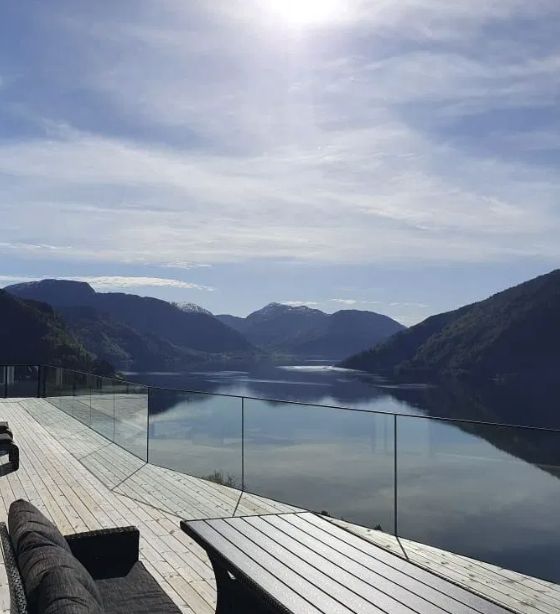 glass balustrades Nordfjordeid